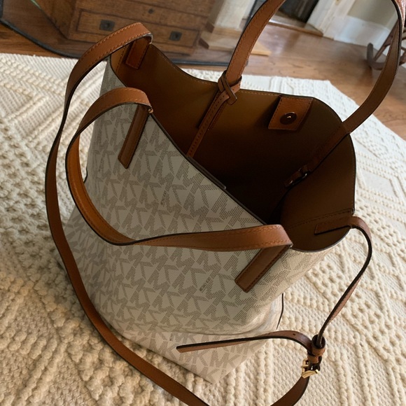 Michael Kors tote bag (never used) - Picture 3 of 7